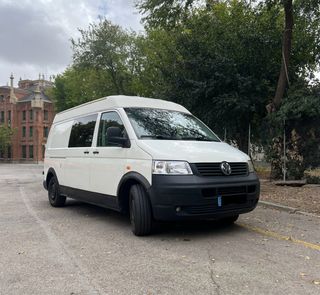 Volkswagen Transporter T5 2004