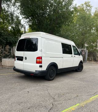 Volkswagen Transporter T5 2004