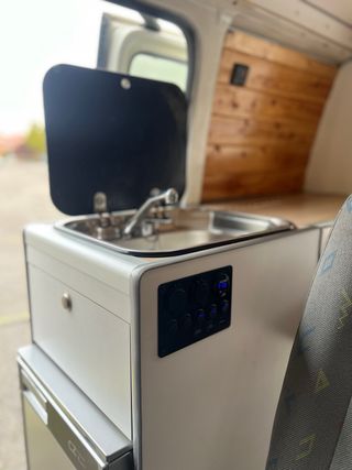 Volkswagen Transporter T5 2004