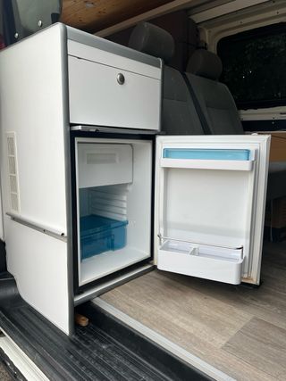 Volkswagen Transporter T5 2004