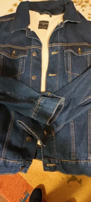 Cazadora vaquera forrada Primark Talla L