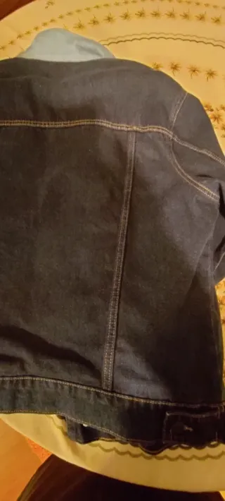 Cazadora vaquera forrada Primark Talla L