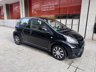 Toyota Aygo 1.0 70 x-play
