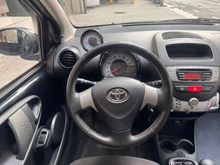 Toyota Aygo 1.0 70 x-play