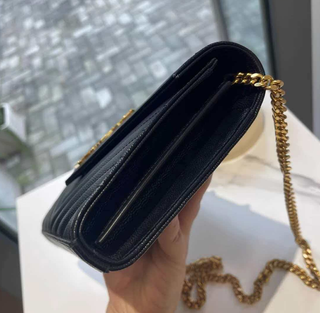 Bolso de hombro YSL Kate pequeño de cuero