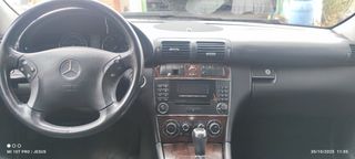 Mercedes-Benz Clase C 2004