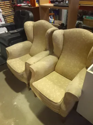 2 Sillones de tela beige