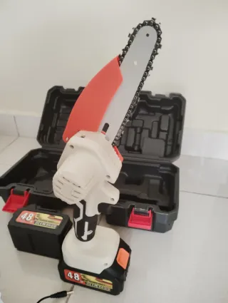 Motosierra Batería 6 pulgadas + 2 Cadenas +Maletín