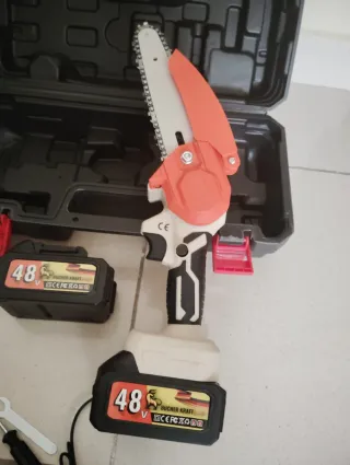 Motosierra Batería 6 pulgadas + 2 Cadenas +Maletín