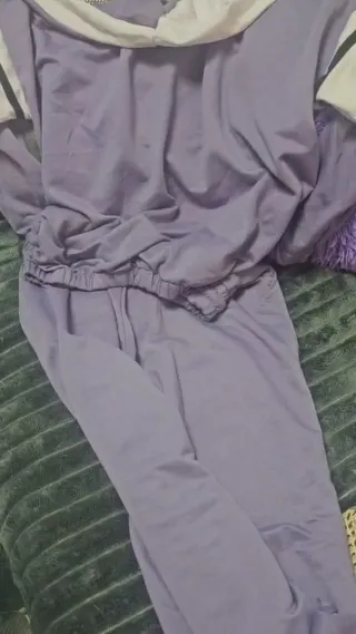 Conjunto deportivo mujer lila