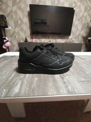 Zapatillas Skechers Negras