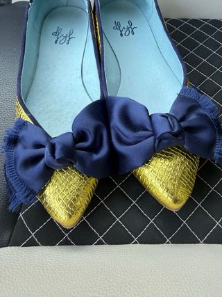 Bailarinas de flores y floreros T40