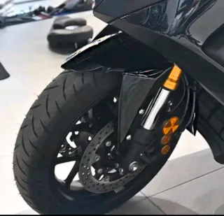 Guardabarros delantero BCD para TMax