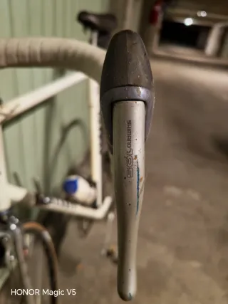 Bicicletta da corsa Benato Shimano 105