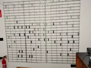 10 Estanterías metálicas plateadas