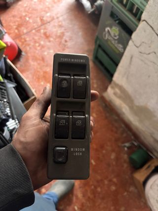 Interruptor Elevalunas Montero Delantero Izquierdo