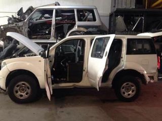 Elevalunas del der nissan 17317 400848 pathfinder