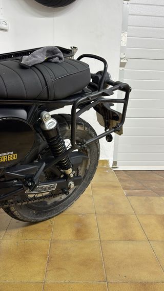 Herrajes maletas monokey royal enfield bear 650