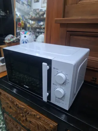 Microondas KONEN blanco