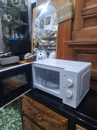 Microondas KONEN blanco