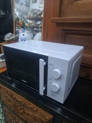 Microondas KONEN blanco
