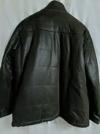 Cazadora caballero Javier Lobato marrón oscuro.