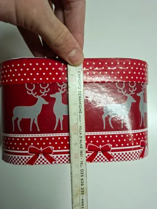 Scatola decorata con renne