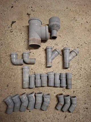 Raccordi e gomiti per tubi 4cm