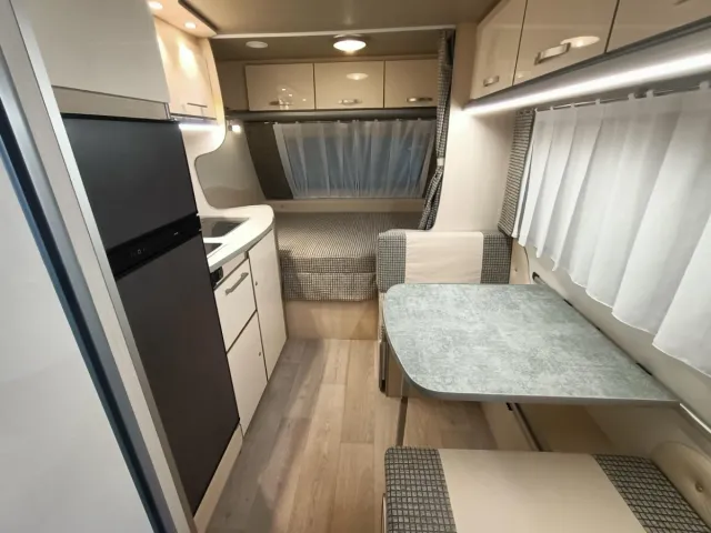 Caravana ACROSS Arena 432CDL