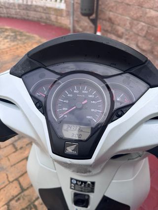Honda SH 300 2017 Blanca