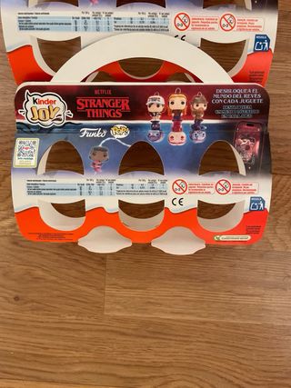 Kinder Joy Stranger Things Blister de 3 unidades