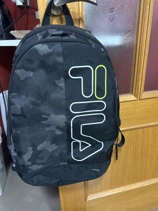 Mochila Fila Negra Camuflaje