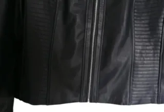 Chaqueta de cuero Isaco azul oscuro.