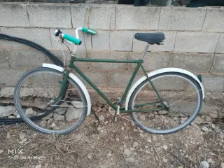 Bicicleta paseo clásica azul
