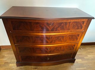 Habitación completa: cama, mesillas y cómoda