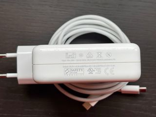 Cargador Apple MacBook Pro 87W 15 16 13 14 M2