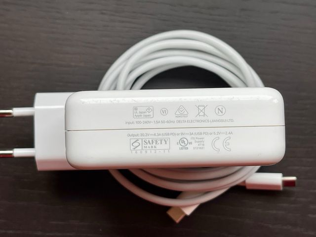 Cargador Apple MacBook Pro 87W 15 16 13 14 M2