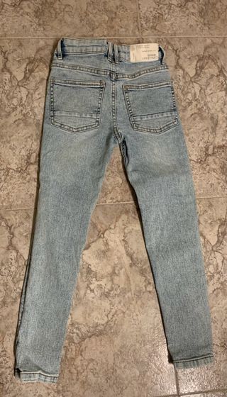 Jeans niño azul claro