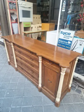 Cómoda Clásica Madera con Llave