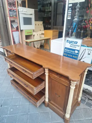 Cómoda Clásica Madera con Llave