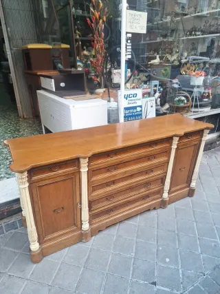 Cómoda Clásica Madera con Llave