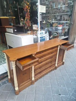 Cómoda Clásica Madera con Llave