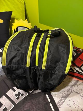 Paletero Asics Negro y Amarillo