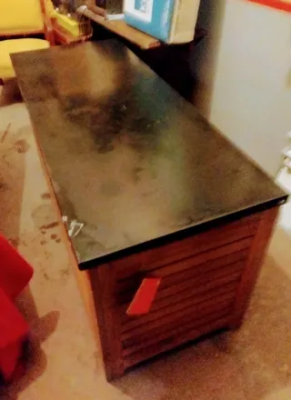 Arcon de madera y metal marca DAZZLERS