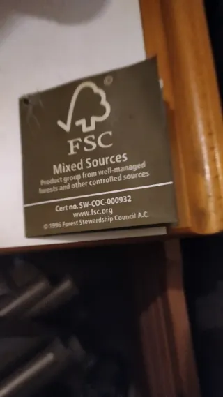 Arcon de madera y metal marca DAZZLERS