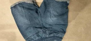 Pantaloncini bimbo in denim con disegno