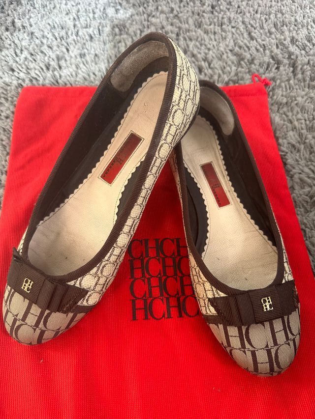 Zapatos CH Bailarinas Beige y Marrón