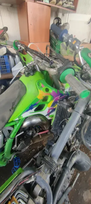 Honda CR 250 2001 y Kawasaki KX 125 1990