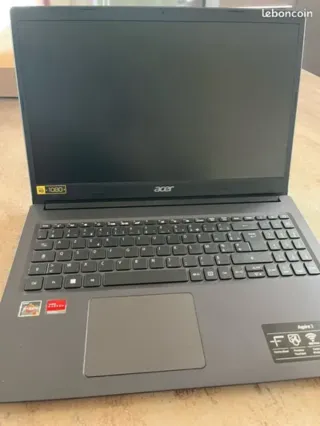 Portátil Acer Ryzen 3