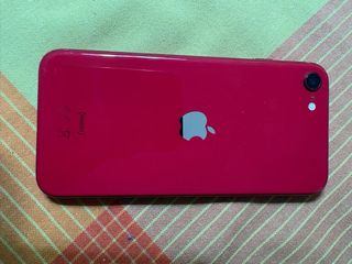 iPhone SE Rojo